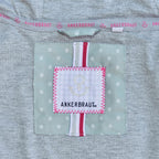 Ankerbraut ANKERBRAUT Weste "Hab´keinen Bock mehr, bin zaubern 2" Slate Gray Detail