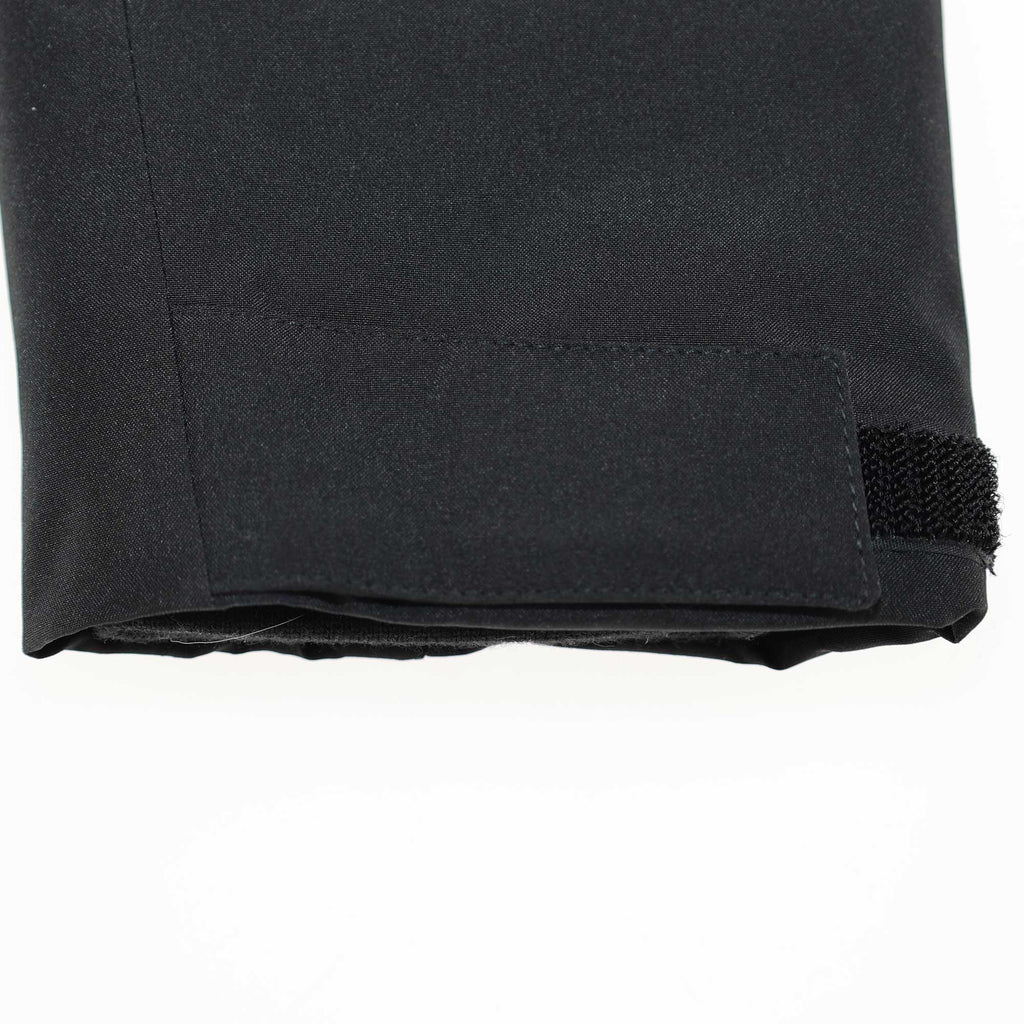 Schwarz