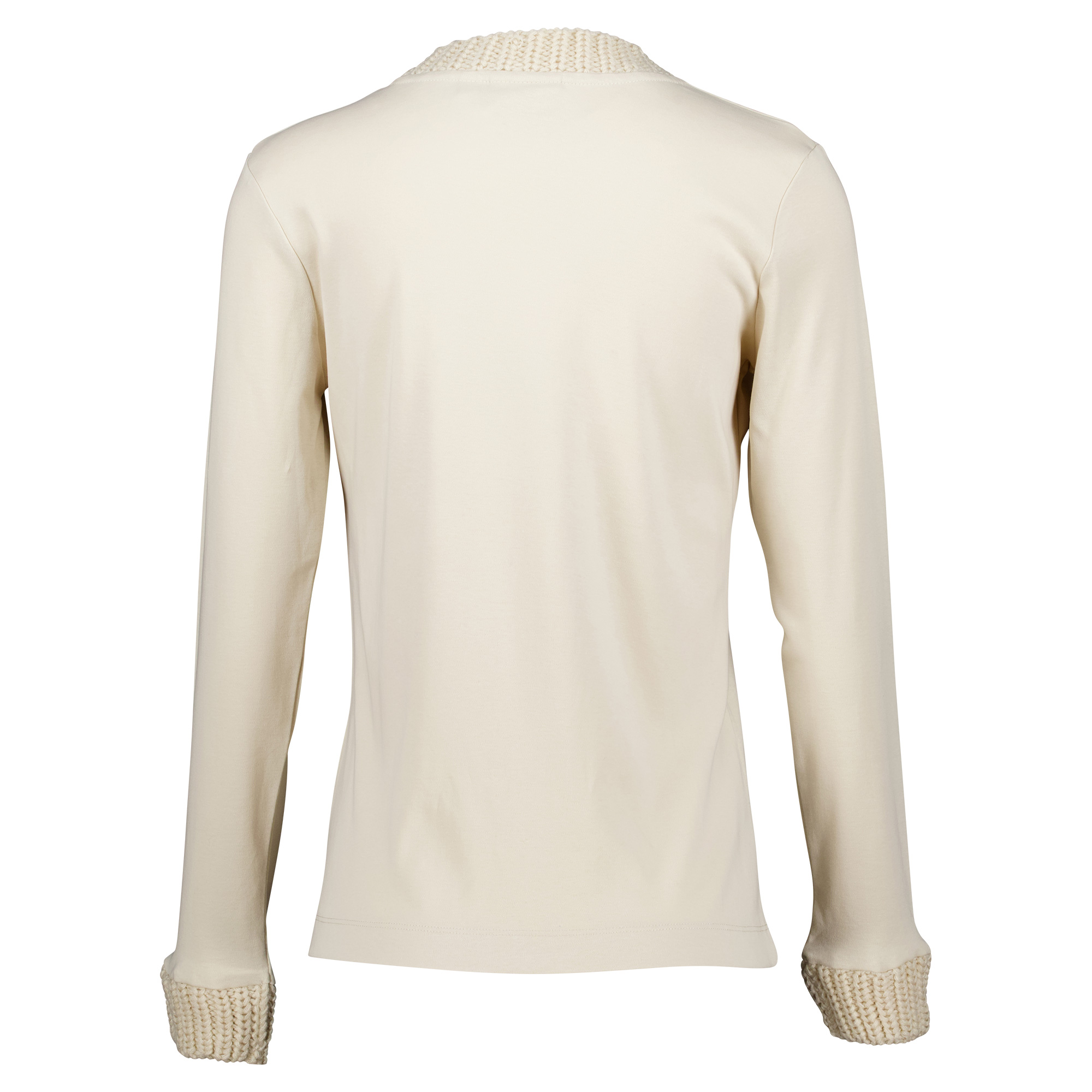 Weibliches Model mit CAMPS BAY Langarm-Shirt in Moonbeam